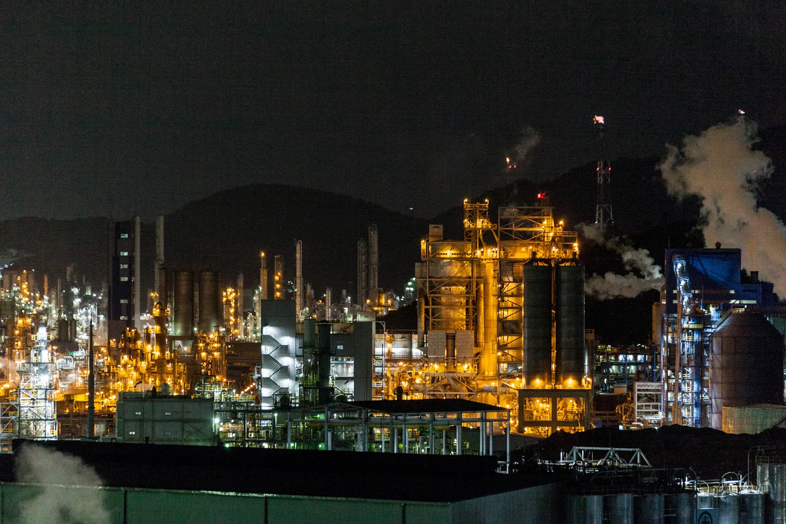 Chemical process storage tanks